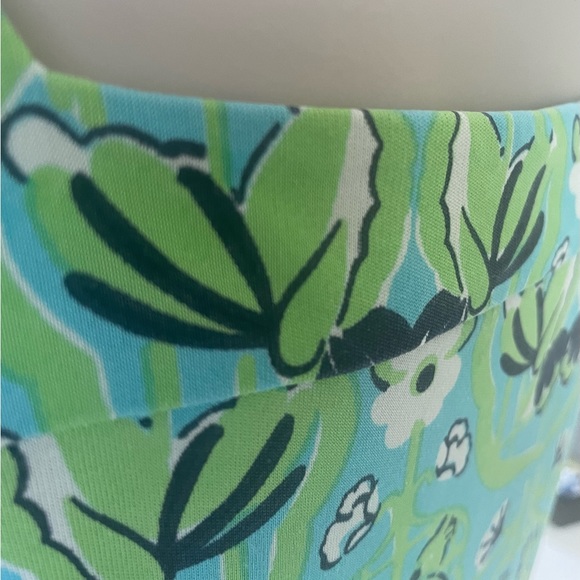 Lilly Pulitzer Silk Knit Dress with Cockatoos Size 2 - Picture 6 of 9